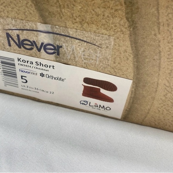 Lamo Tan Ankle Boots with Plush Lining - Picture 7 of 12